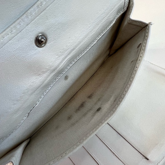 Chanel White Perforated Leather Continental Wallet w/Silver CC Hardware/Logo - Picture 15 of 16